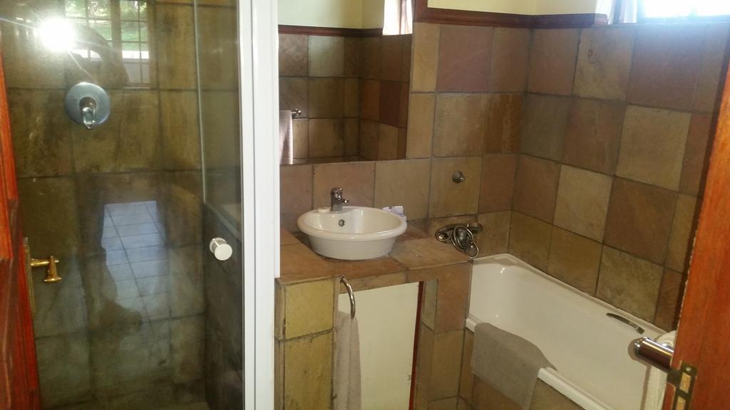 Hulala Lakeside Lodge وايت ريفر المظهر الخارجي الصورة